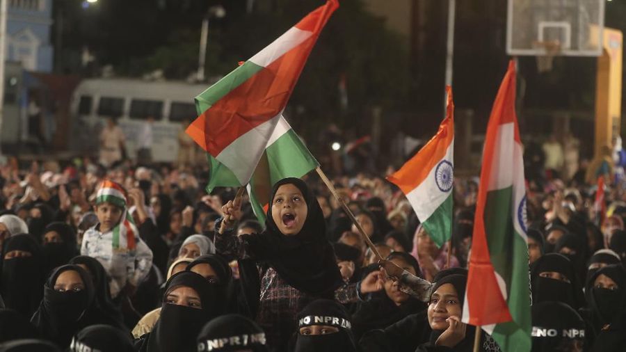 India terus dilanda kerusuhan. Bahkan dalam kerusuhan yang terjadi Selasa (25/2/2020) sebanyak 13 orang tewas.