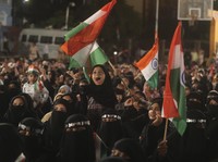 Trump Datang India Rusuh, 13 Tewas & 150 Terluka