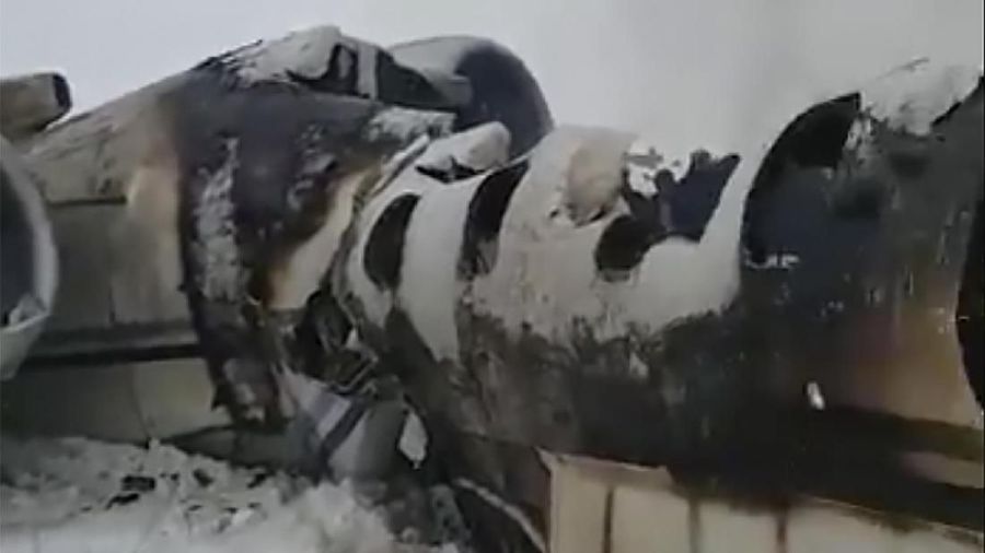 Pesawat Militer AS, Bombardier E-11A Jatuh di Provinsi Ghazni, Afghanistan. Jatuhnya pesawat masih simpang siur. Meski ada yang mengatakan tertembak Taliban.