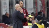 Stefano Pioli memutuskan untuk memasukkan Zlatan Ibrahimovic di menit ke-65. (AP Photo/Antonio Calanni)