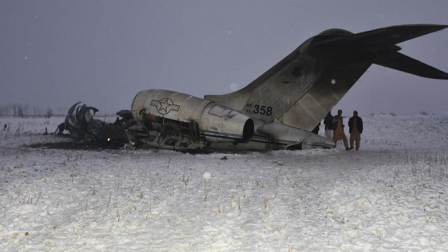 Pesawat Militer AS, Bombardier E-11A Jatuh di Provinsi Ghazni, Afghanistan. Jatuhnya pesawat masih simpang siur. Meski ada yang mengatakan tertembak Taliban.
