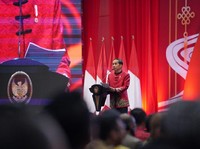 Keren, Ini Gaya Jokowi Berbaju 'Kung Fu Boy' Rayakan Imlek