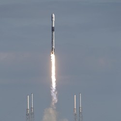 Satelit Elon Musk Bocor, Radiasinya Bisa Bahayakan Bumi?