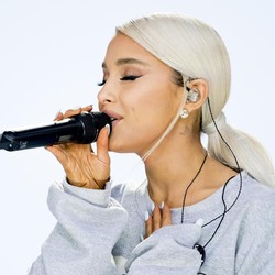 Setahun Ditempati, Ariana Grande Jual Rumah Mewah Rp 194 M!