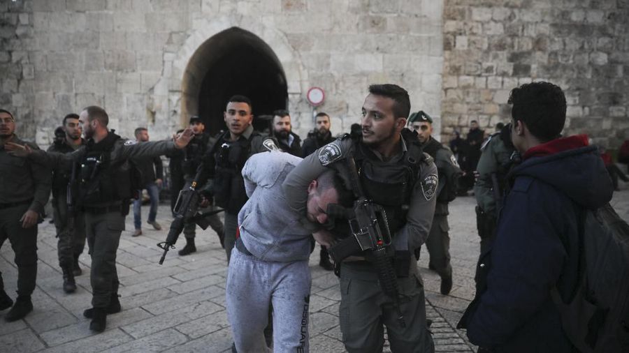 Proposal perdamaian Presiden Amerika Serikat (AS) Donald Trump terhadap kawasan konflik Israel-Palestina, malah menaikkan tensi daerah itu.
