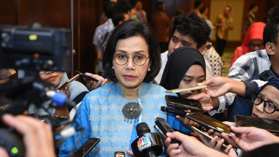 Menteri Keuangan Sri Mulyani Indrawati kini telah memiliki lima staf khusus baru untuk mendampinginya.