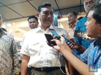 Luhut Ungkap 'Perang' AS vs China Kelola Tanah Jarang RI