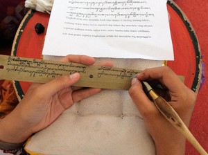 Aksara Bali Wajib di Ruang Publik, Ini Aturan dan Penggunaannya