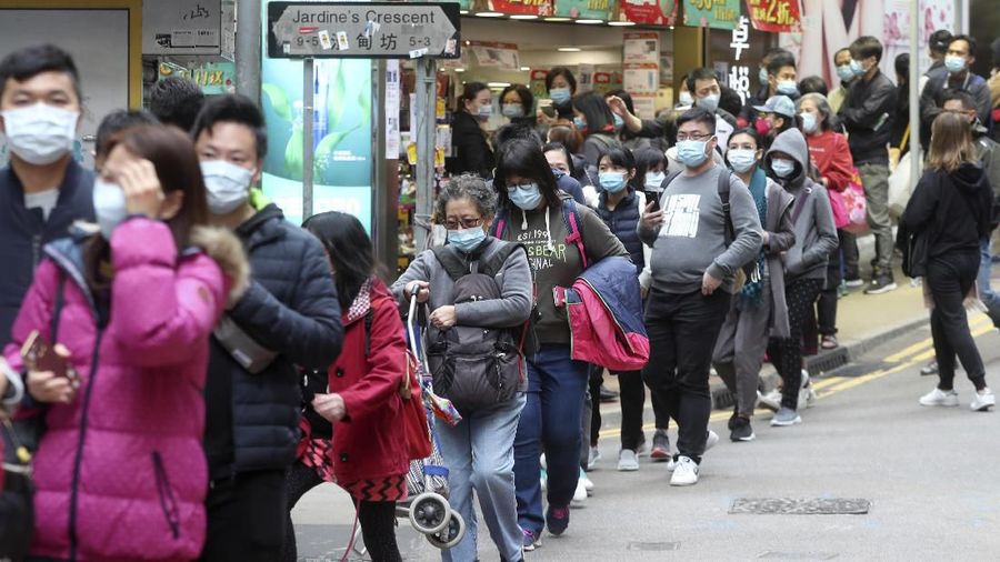 Corona virus jenis baru (2019-nCoV) yang ditemukan di kota Wuhan, China pada Desember lalu, semakin merajalela.