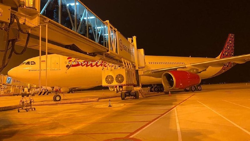 WNI akhirnya tiba di Batam Minggu (2/1/2020). Mereka sebelumnya diangkut dengan pesawat Batik Air dari Wuhan, China, karena merebaknya corona di negeri itu.
