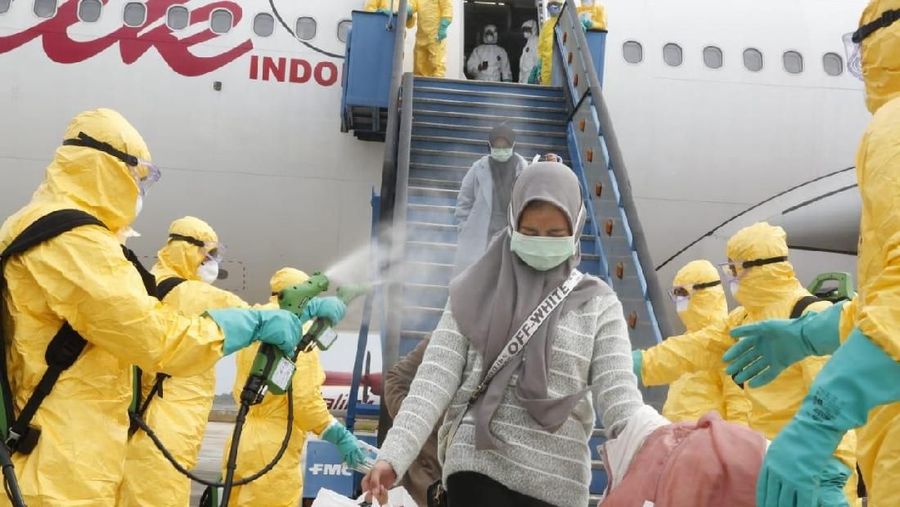 Semakin banyak negara di dunia yang sudah mengevakuasi warganya.