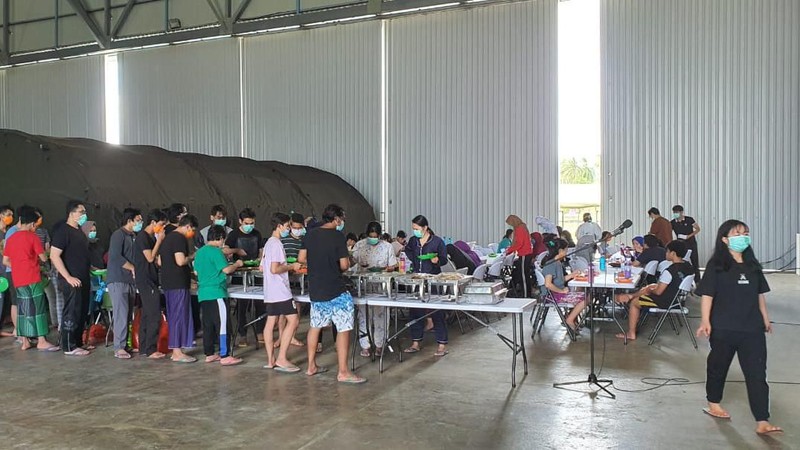 238 WNI dari Wuhan di Natuna yang baru saja dibawa pulang karena ada krisis virus Corona.
