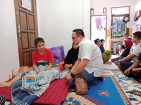 Terganjal Biaya, Akhirnya Riska Ramadila Berobat ke Jakarta