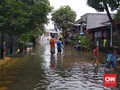 Tanggul Jebol, Banjir Merendam Tiga Perumahan di Tangerang
