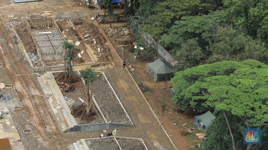 Nantinya, total akan ditanam kembali 573 pohon di kawasan revitalisasi.