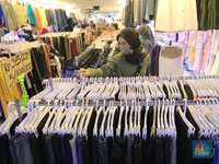 Pakaian Impor Acak-Acak RI, Sampai Label Pun Tulisan Asing