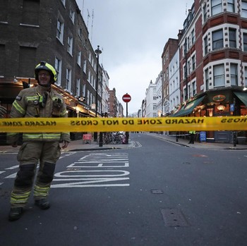 Geger, Bom Ditemukan di London