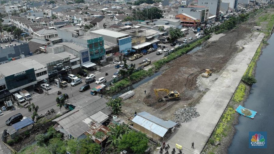 RTH itu berada di Jalan Pluit Karang Indah Timur, Jakarta Utara.