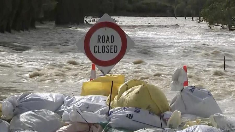 Curah Hujan yang tinggi menyebabkan banjir di Selandia Baru.