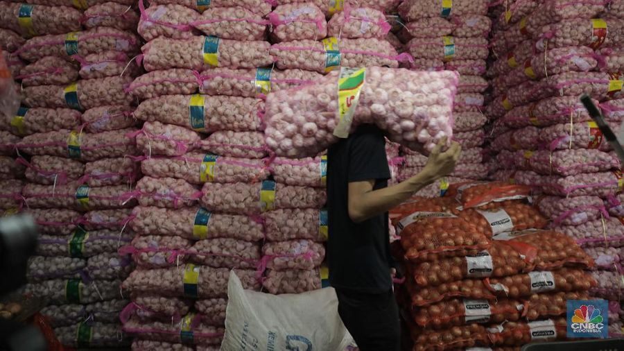 Gegara Virus Corona, Bawang Putih Meroket Naik. (CNBC Indonesia/Tri Susilo)