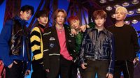 Kerelaan iKON Tantang Bahaya dalam Video Musik Dive Kerelaan iKON Tantang Bahaya dalam Video Musik Dive