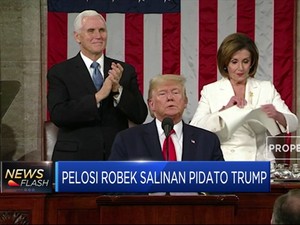 Alasan di Balik Pelosi Sobek-Sobek Pidato Trump