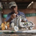 Keren, Limbah Kertas Disulap Bisa Jadi Kerajinan Unik