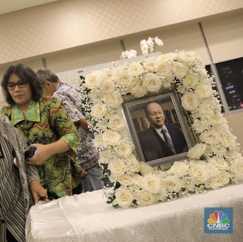 JB Sumarlin Tutup Usia, Sang Arsitek Ekonomi RI Era Soeharto