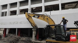 FOTO : Gedung Dibongkar, Revitalisasi TIM Dimulai