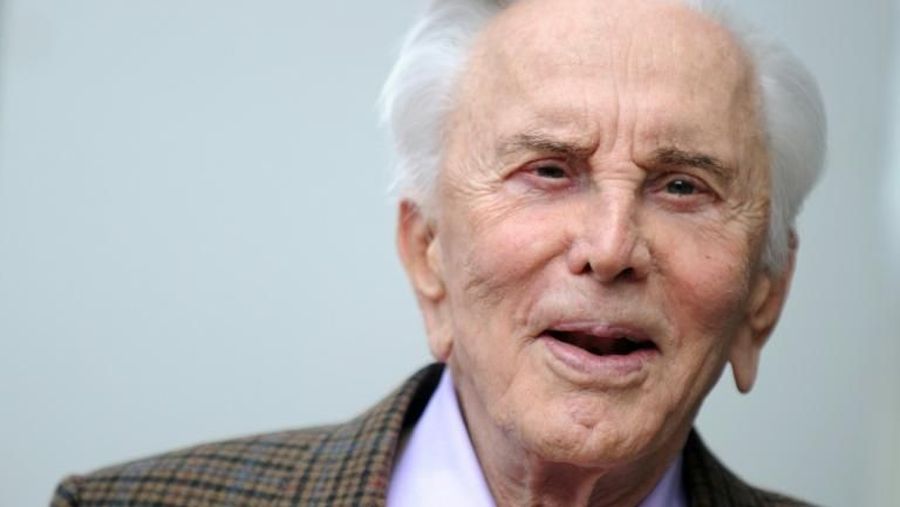 Aktor legendaris Kirk Douglas meninggal dunia pada usia 103 tahun.
