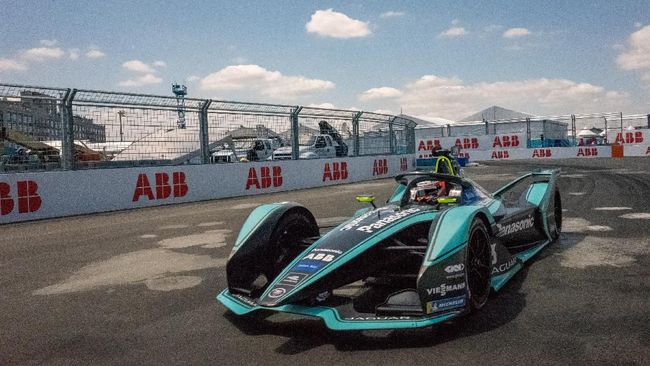 GBK Beri Syarat ke Anies untuk Gelar Formula E