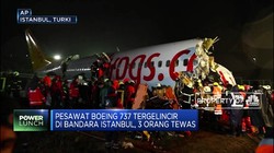 Pesawat Boeing Asal Turki Tergelincir, Terbelah Jadi Tiga
