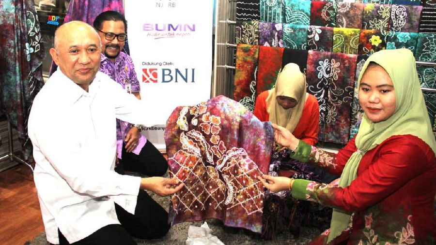 BNI menjadi bank yang menyalurkan KUR pada NDF, dan digunakan untuk mengembangkan galeri yang hari ini dikunjungi Menteri Koperasi & UMKM