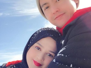 Romantis Ala Drakor, Roger Danuarta Sebut Cut Meyriska Makhluk Paling Indah