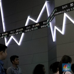 Sempat Lompat 3% Lebih, IHSG Akhiri Sesi I di Level 5.518