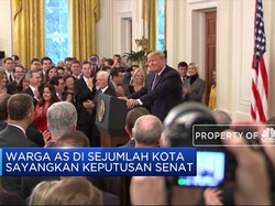 Trump Batal Lengser, Hillary Clinton Kecewa