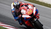 Pebalap Pramac Racing Jack Miller yang sempat memimpin di pertengahan sesi harus puas finis di posisi kedua dengan jarak 0,069 dari Fabio Quartararo. (Photo by Mohd RASFAN/AFP)