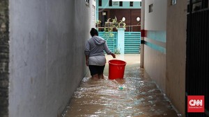 Hujan Semalaman, Banjir Rendam Perumahan di Bekasi