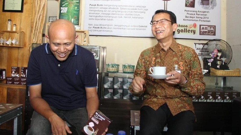 Abba Coklat merupakan salah satu dari 923 unit UMKM yang telah bergabung dalam Rumah BUMN Banjarbaru.