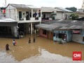 FOTO: Banjir Melanda Berbagai Lokasi di Jakarta