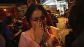 Di barak, pelaku menembak mati tiga orang, satu di antaranya merupakan tentara. Lantas aksi bergeser ke pusat perbelanjaan di Nakhon Ratchaisma--sekitar 250 km dari ibu kota Bangkok. (AP Photo/Sakchai Lalitkanjanakul)