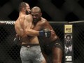 Menang Kontroversial, Jon Jones Cetak Sejarah di UFC