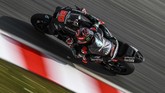 Pebalap Petronas Yamaha Fabio Quartararo kembali menjadi yang tercepat pada hari terakhir tes MotoGP 2020 di Sepang, Minggu (9/2). Quartararo mencatatkan waktu 1 menit 58,349 detik. (MOHD RASFAN / AFP)