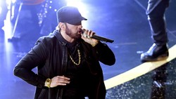 Eminem Bakal Jadi Kakek, Umumkan Kehamilan Anak Lewat MV Baru