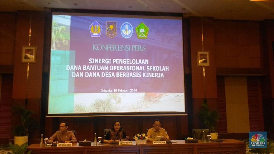 Pemerintah mengubah sistem baru dalam penyaluran dana Bantuan Operasional Sekolah (BOS).