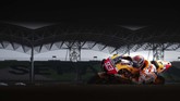 Juara bertahan MotoGP Marc Marquez belum menemukan kecepatan terbaik dengan berada di posisi 12, terpaut 0,423 detik. (Mohd RASFAN / AFP)