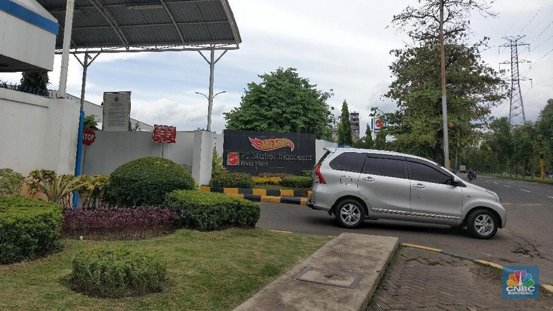 Mattel Inc (MAT.O) dikabarkan menutup sejumlah pabriknya termasuk di Indonesia. Dirjen IKMA Kemenperin Gati Wibawaningsih menegaskan pabrik Mattel di Asia Tenggara masih aman (Update 13/2/20). Bisa di simak di sini.