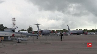 VIDEO: 'Dibayangi' Virus Corona, Singapore Airshow 2020 Sepi