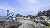 Alif Stone Park menjadi salah satu destinasi wisata dari sembilan destinasi Taman Bumi Nasional atau Geopark Nasional di Natuna selain Senubing, Pantai Bamak, Tanjung Datuk, Batu Kasah, Pulau Akar, Pulau Setanai, Gunung Ranai, dan Pulau Senua. (ANTARA FOTO/M Risyal Hidayat)