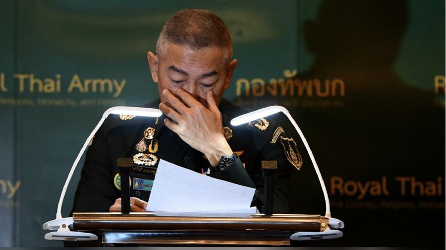 Pemimpin militer Thailand meminta maaf atas kejadian penembakan massal yang menewaskan 29 orang di Thailand.